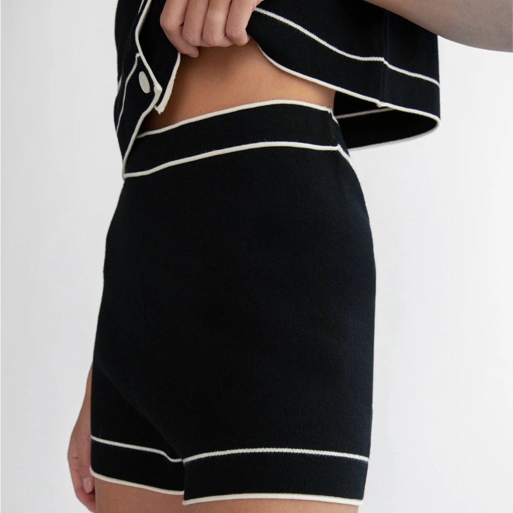 OAK + FORT Black High-Waist Knit Shorts with White Trim